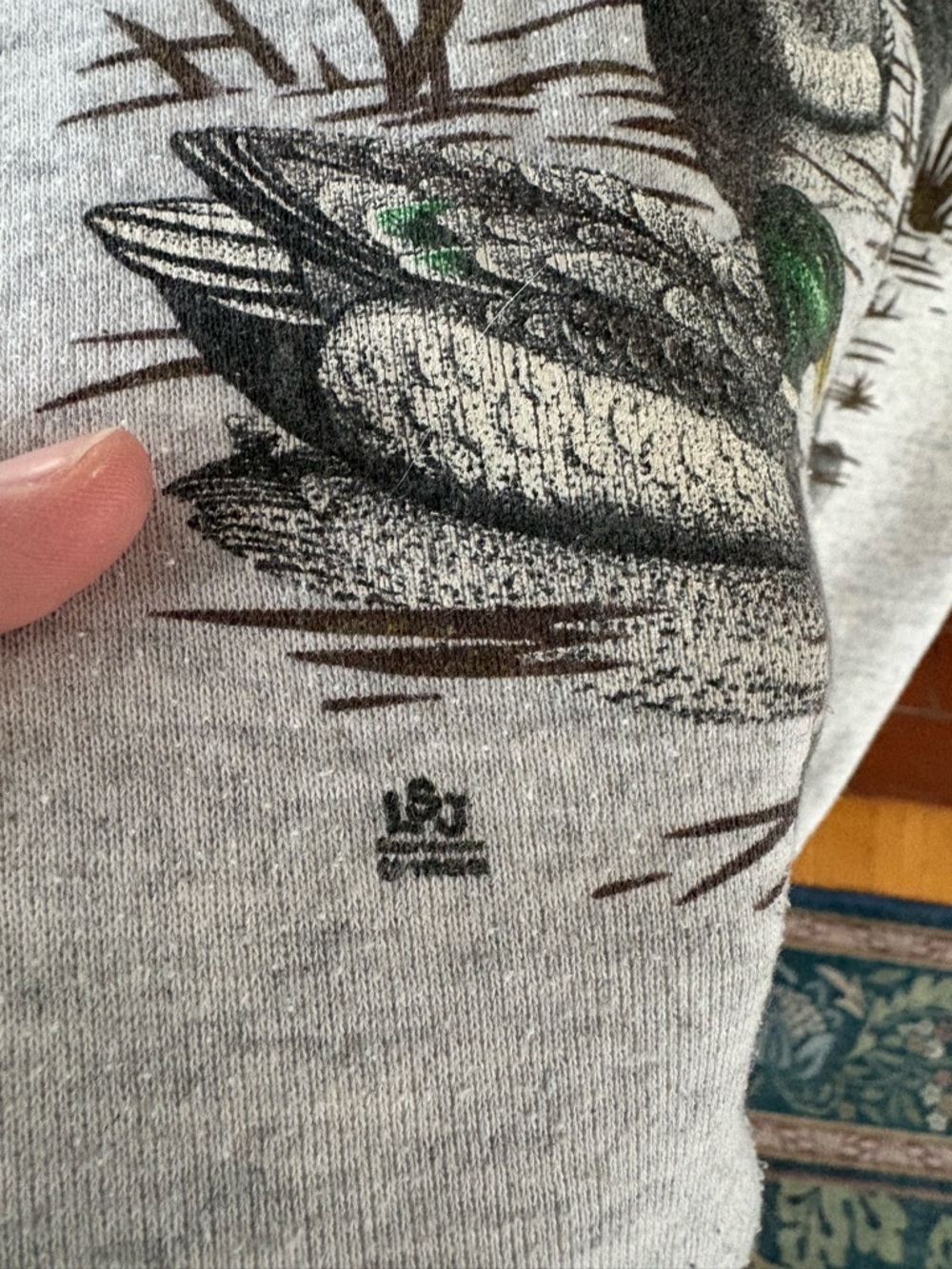 JERZEES Men's Gray Dog Duck Graphic Vintage Fleece Sweatshirt M - Picture 3 of 5